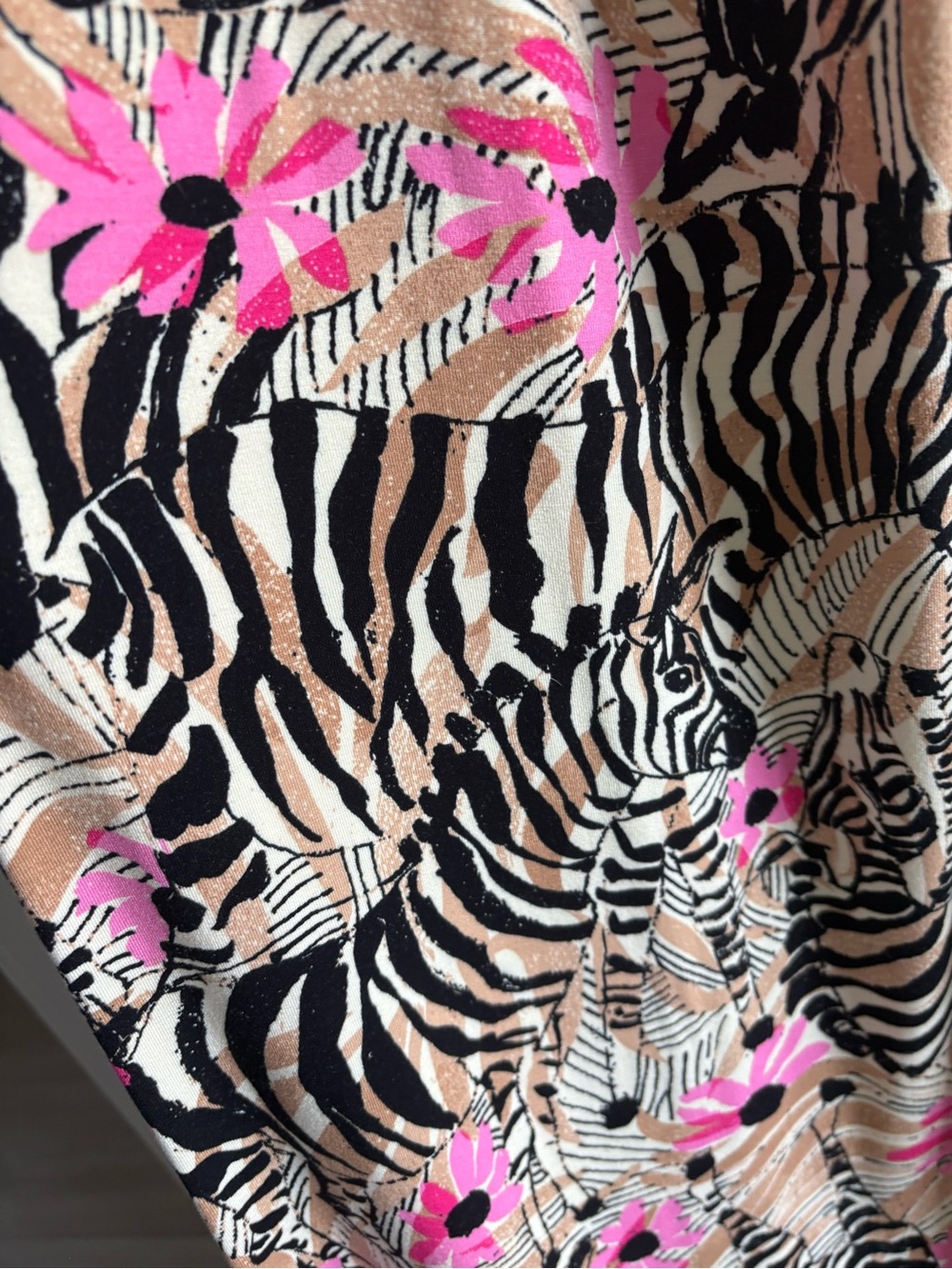 Lilly Pulitzer Multicolor Animal Print dress with Pink Accent Size Medium - Picture 3 of 12